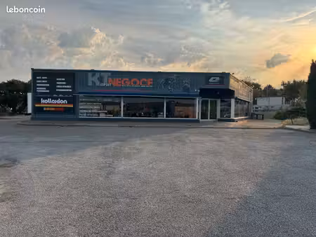 batiment commercial et entrepot 600m2 + terrain 5000m2