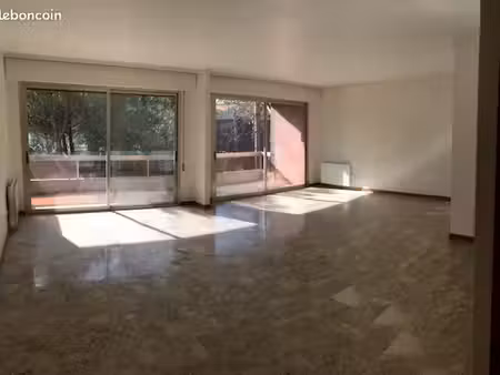 appartement f4/5 de 114m² avec 2 grande terrasses