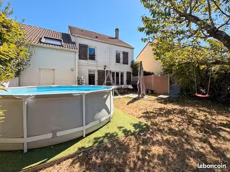 maison 6 pièces 93 m²