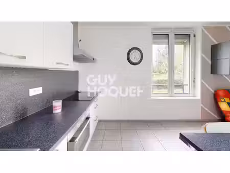 f3 rénové proche axes autoroutiers!