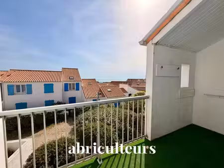 appartement 2 chambres avec balcon vue sur mer en vente à rue de la pointe à l'herbaudière