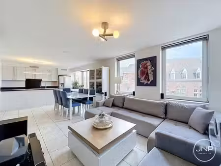 janson - lumineux appartement 2 chambres + terrasse !