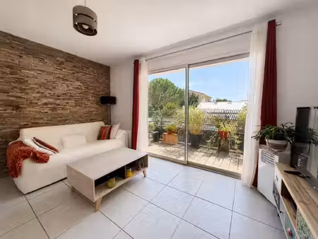 cestas gazinet - t2 lumineux de 41 m² avec balcon et parking - vendu occupé
