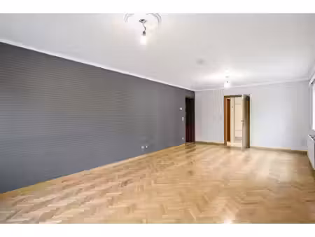 appartement met 2 slaapkamers en inpandige garage instapk...