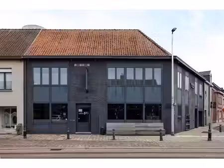 bedrijfsgebouw