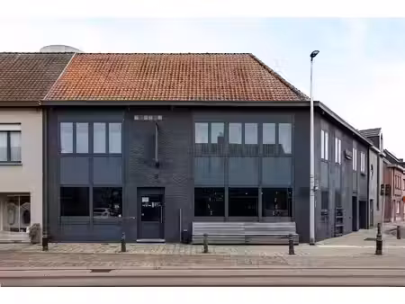 bedrijfsgebouw