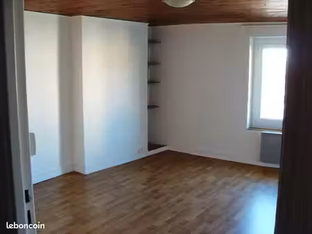 f2 centre ville 40m2 435