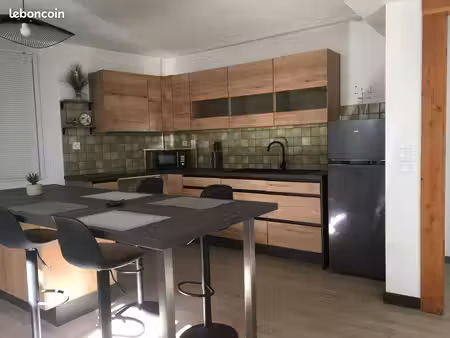 location f4 vic en bigorre