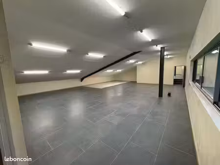 bureaux à valserhone - 130 m2