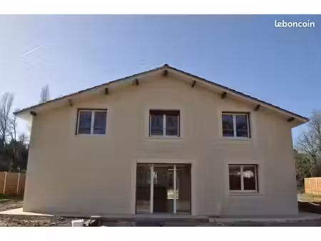 a louer candresse maison t7 – entre ville et campagne  à 6 km de dax  grand mail  etc