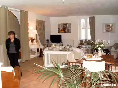 location maison mitoyenne 07200 saint sernin