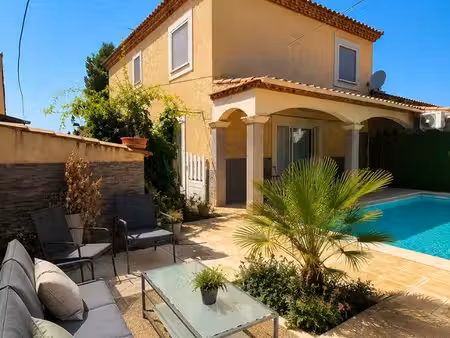 grande villa meublée 4 chambres avec piscine – bail mobilité