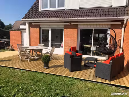 charmante maison familiale avec jardin et terrasse