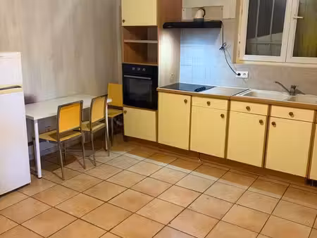 loue appartement (studio)