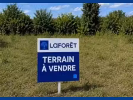 terrain 1170 m² saujon