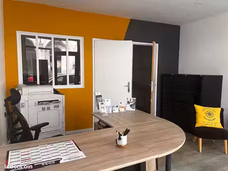 local commercial 34 m² rochefort