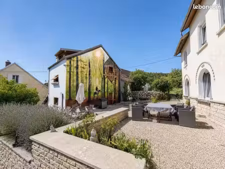 propriété de caractère avec deux habitations indépendantes – chaumont-le-bois