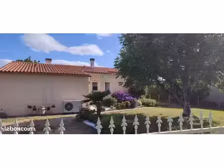 maison de plain-pied  3 chambres  jardin