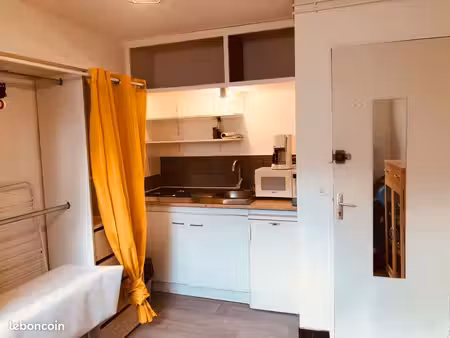chambre meublée