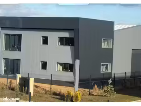 bâtiment industriel à vendre