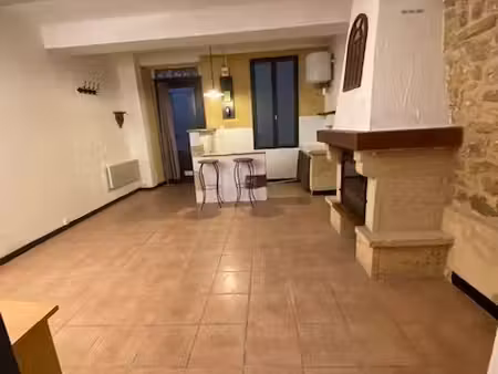 remoulins quartier historique studio 24m2