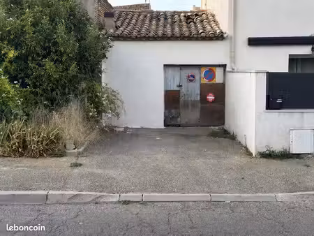 remise de 24m2 constructible avec stationnement privatif - fort potentiel - 38000