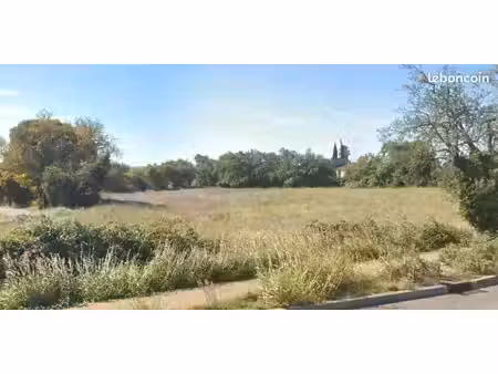 terrain 350 m² garrigues sainte eulalie