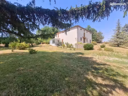 maison 6 pièces 208 m²