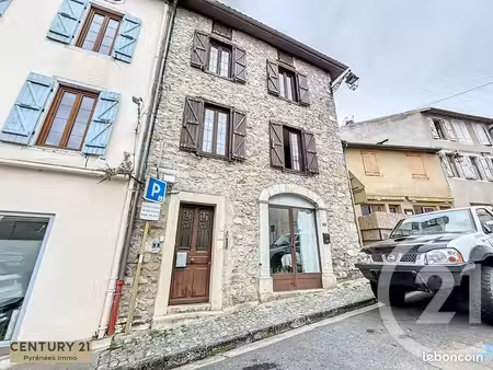immeuble 96 m² aspet