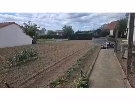 terrain constructible viabilisé à vendre