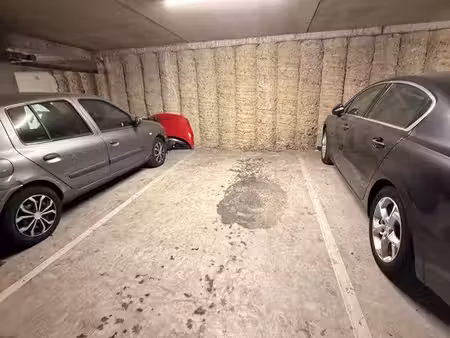 place de parking à louer