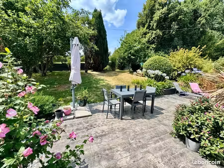 maison rénovée 96 m² – plain pied - 3 chambres – terrain 1 000 m² – proche le relecq-kerhu