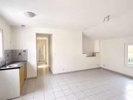 appartement t3 avec place de parking