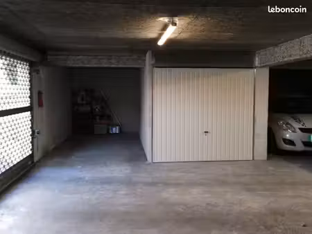 parking souterrain garage box