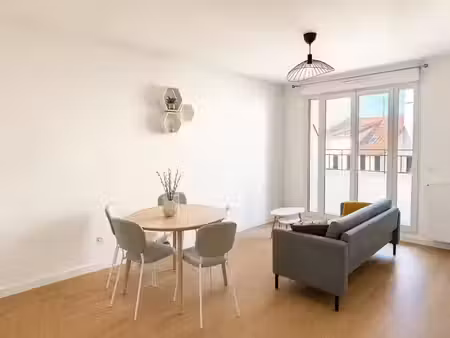 location appartement 2 pièces 45 m² à epinay-sur-orge (91360)  1 100 €