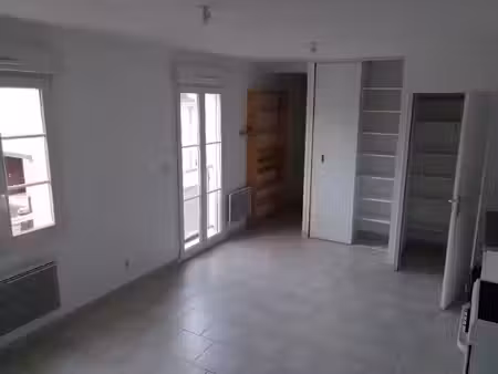 location appartement 1 pièce 42 m² à saint-just-en-chaussée (60130)  508 €