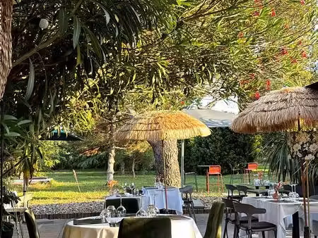 restaurant traiteur - événementiel - mur & fonds  fort potentiel à développer