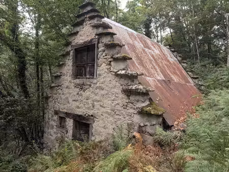 grange typique au coeur de la nature