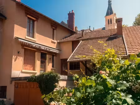maison centre village