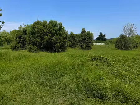 terrain à bâtir de 269 m2 - donzère