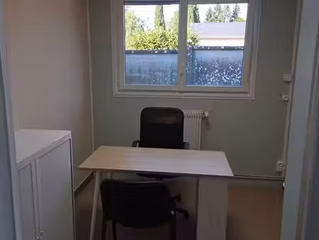 bureau à monts