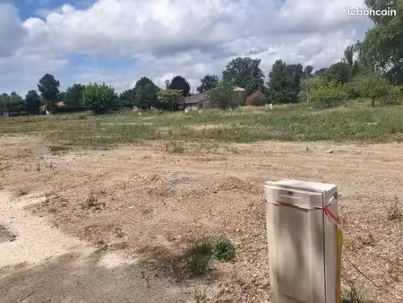 terrain 700 m² artigues pres bordeaux