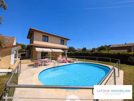 maison 6 pièces 102 m²
