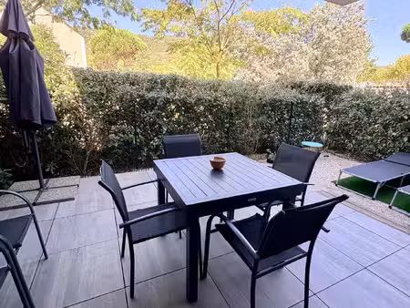 appartement 2 pièces avec jardin le plan-de-la-tour