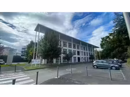 location bureaux 201 m²