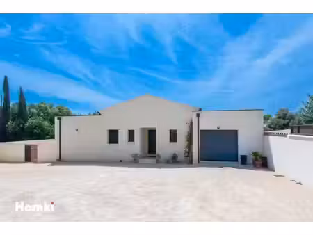 maison/villa t5 de 134 m² à l'isle-sur-la-sorgue 84800
