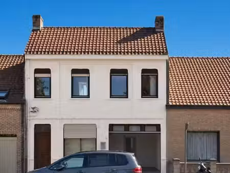 très charmante maison indépendante avec 3 chambres et un ...