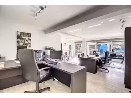 bureau de 75m²