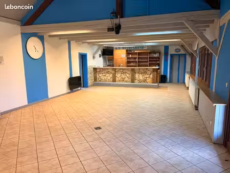 location club house – salle jusqu’à 64 personnes