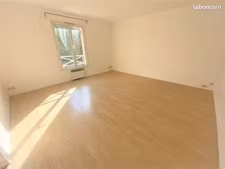 appartement 2p duplex à maurepas